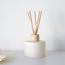 Load image into Gallery viewer, Matt Ivory Glass Diffuser Bottle And Reeds