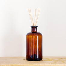 Load image into Gallery viewer, Large Amber Glass Apothecary Diffuser Bottle And Reeds