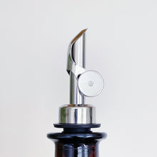 Load image into Gallery viewer, Amber Glass Oil / Vinegar Pourer Bottle With Personalised Label