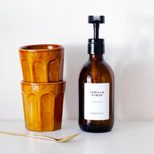 Load image into Gallery viewer, Amber Glass Syrup Dispenser Bottle With White Personalised Label And Plastic Pump