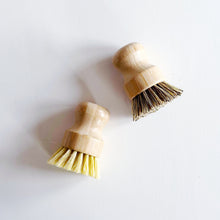 Load image into Gallery viewer, Set Of 2 Dish Brushes - Washing Up Scrubbing Brush Shelf Life
