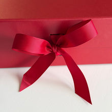 Load image into Gallery viewer, 6 x A4 Luxury Red Gift Boxes With Magnetic Closure &amp; Tie Ribbon
